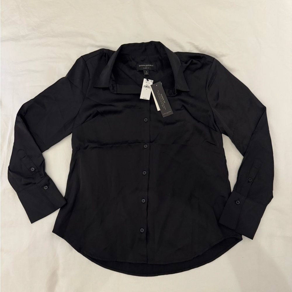 NWT Banana Republic Classic-fit button down shirt